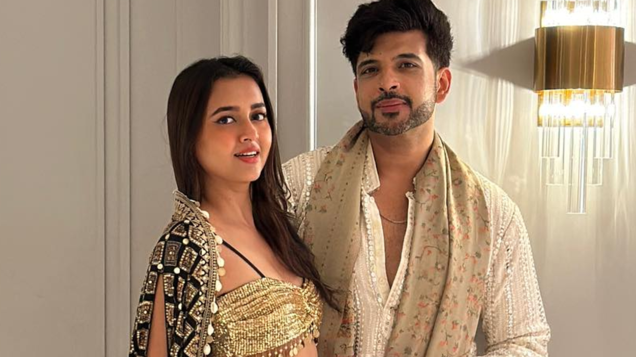 TV App : Karan Kundrra’s Girlfriend Tejasswi Prakash’s Reaction To Dating App Profile REVEALED | TV
